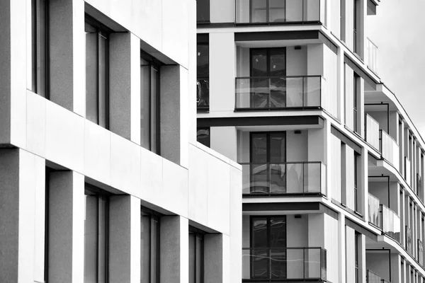 Fragmento Abstracto Arquitectura Moderna Paredes Vidrio Hormigón Blanco Negro —  Fotos de Stock