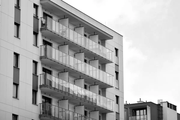 Fragmento Abstracto Arquitectura Contemporánea Edificio Residencial Moderno Blanco Negro —  Fotos de Stock