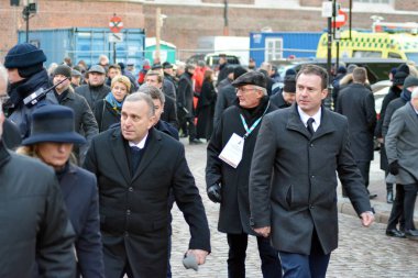 Gdansk, Polonya.19 Ocak 2019. Veda öldürülen kentin belediye başkanı için Gdansk sokaklarına içine kalabalık Polonyalılar binlerce. Pawel Adamowicz 14 Ocak 2019 öldü.