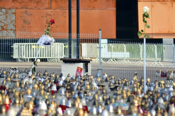 Gdansk Polonya Ocak 2019 Bir Sürü Mum Pawel Adamowicz Ölümünden — Stok fotoğraf