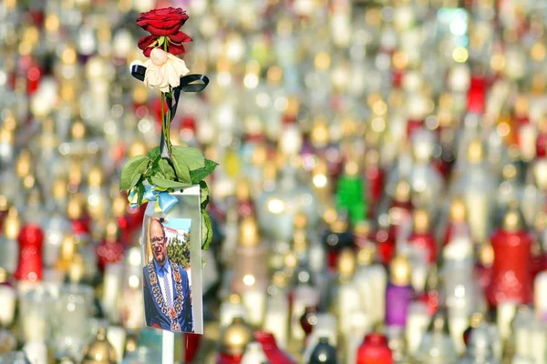 Gdansk Polonya Ocak 2019 Bir Sürü Mum Pawel Adamowicz Ölümünden — Stok fotoğraf