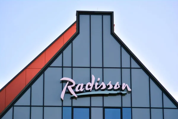 Гданьск Польша Января 2019 Года Подпишите Рэдиссон Вывеска Компании Radisson — стоковое фото