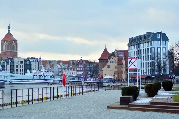 Danzica Polonia Gennaio 2019 Città Vecchia Danzica Fiume Motlawa — Foto Stock