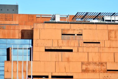 Paslı cephe dış ile modern bina 