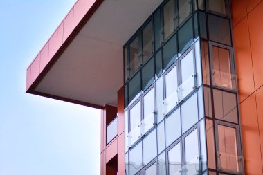 Modern, lüks apartman binası..