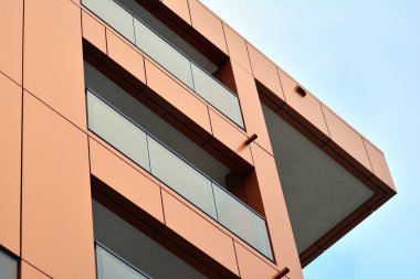 Modern, lüks apartman binası..