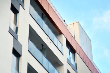 Modern, lüks apartman binası..