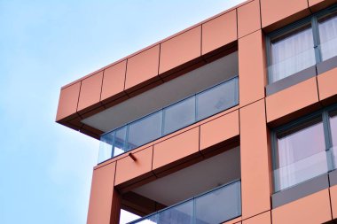 Modern, lüks apartman binası..