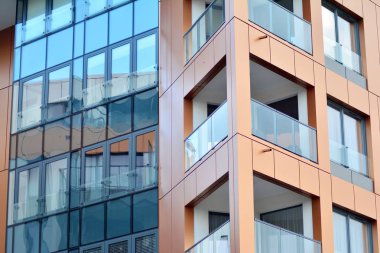 Modern, lüks apartman binası..