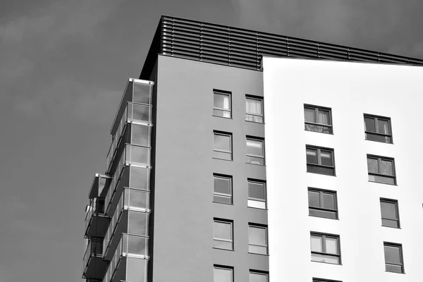 Modernos Edificios Apartamentos Día Soleado Con Cielo Azul Fachada Moderno —  Fotos de Stock