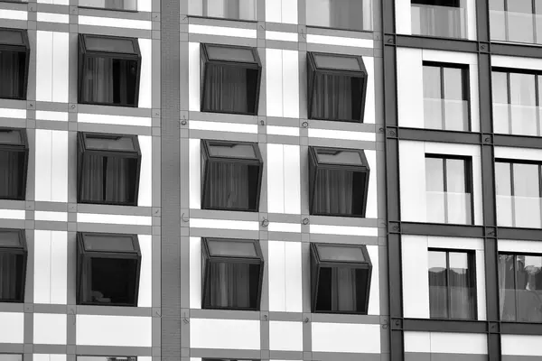 Immeubles Modernes Par Une Journée Ensoleillée Avec Ciel Bleu Façade — Photo