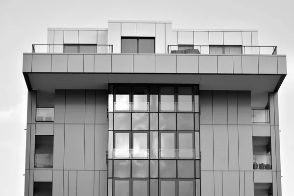 Edifícios Apartamentos Modernos Dia Ensolarado Com Céu Azul Fachada Moderno — Fotografia de Stock