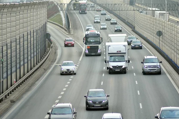 Βαρσοβία Πολωνία Φεβρουαρίου 2019 Ημέρα Κινητήρα Κυκλοφορίας Στον Αυτοκινητόδρομο Δει — Φωτογραφία Αρχείου