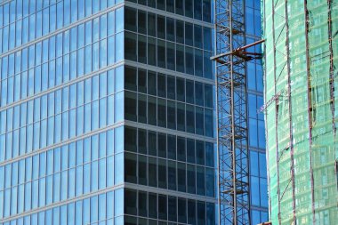 Vinç binaya bağlı