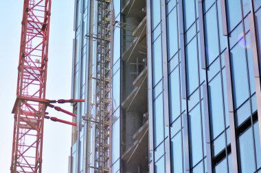 Vinç binaya bağlı