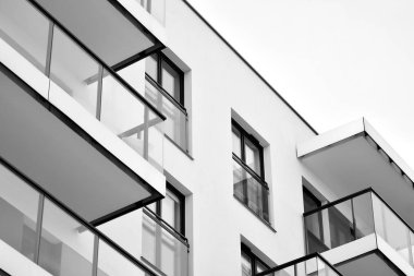 Modern Avrupa Konut Apartman. Siyah ve beyaz.