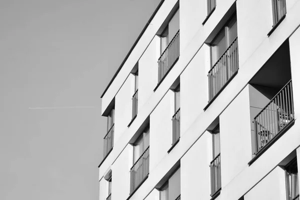 Сучасна Європейська Будинки Житлові Багатоквартирні Чорно Біла — стокове фото