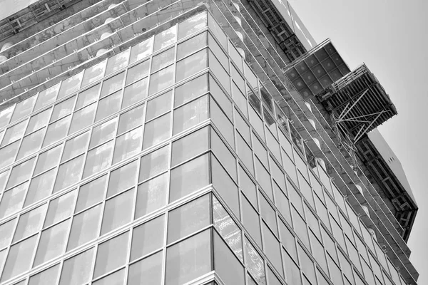 Vista Detallada Construcción Rascacielos Blanco Negro —  Fotos de Stock