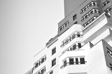 Modern Avrupa Konut Apartman. Siyah ve beyaz.