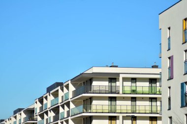 Apartman fütüristik mimarisi. Modern konut mimarisi