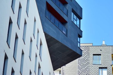 Apartman fütüristik mimarisi. Modern konut mimarisi