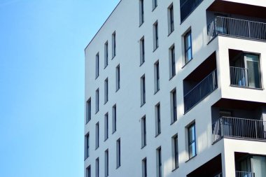 Apartman fütüristik mimarisi. Modern konut mimarisi