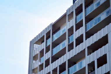 Apartman fütüristik mimarisi. Modern konut mimarisi