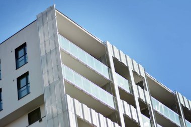 Apartman fütüristik mimarisi. Modern konut mimarisi