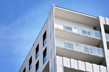 Apartman fütüristik mimarisi. Modern konut mimarisi