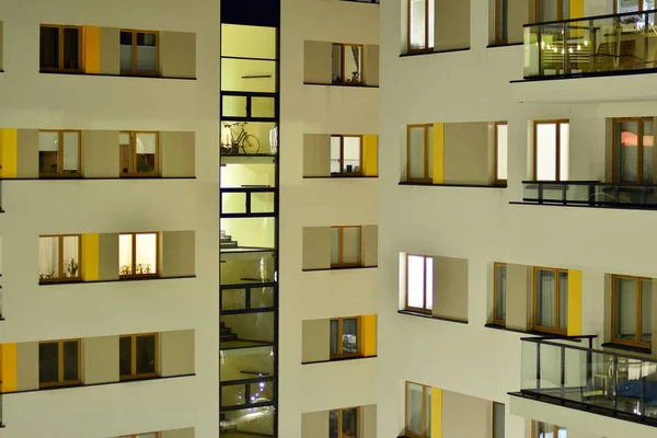 Exterior Apartment Building Night — Stock Photo, Image