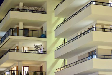 gece apartmanın dış 