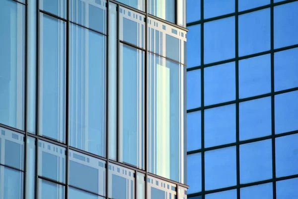 Parede Vidro Limpa Azul Edifício Escritórios Moderno — Fotografia de Stock