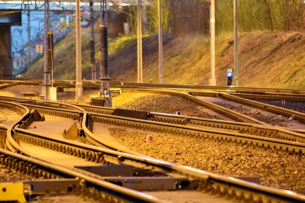 Bahngleise Der Nacht Verwirrt — Stockfoto