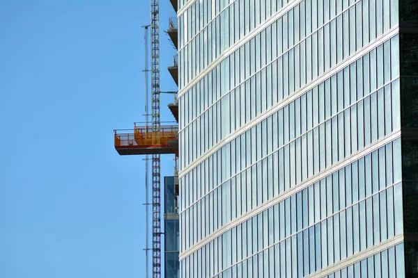 Fassade Von Wolkenkratzern Während Der Bauarbeiten — Stockfoto
