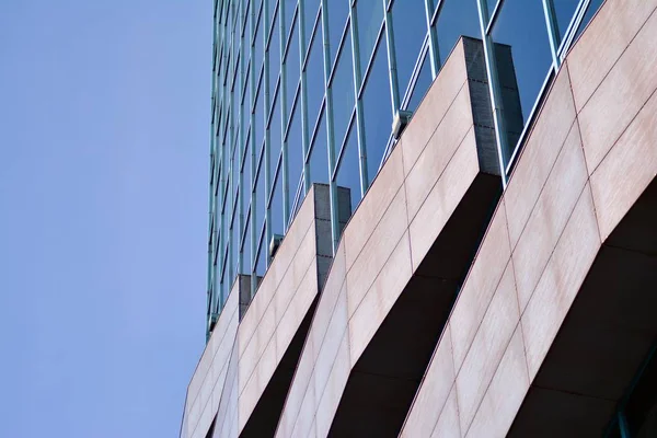 Novo Edifício Escritórios Centro Negócios Parede Feita Aço Vidro Com — Fotografia de Stock