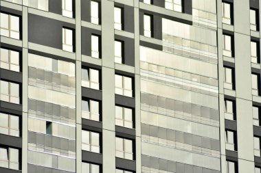 Çok öykülü yeni modern apartman. Şık oturma blok daireler.