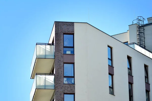 Edifício Residencial Contemporâneo Exterior Luz Dia — Fotografia de Stock