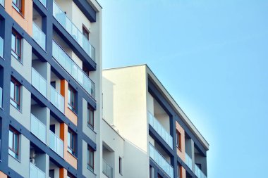 Modern apartmanın önünde parçası. Çok modern daire ev.