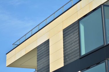 Modern apartmanın önünde parçası. Çok modern daire ev.
