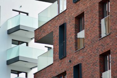 Modern apartmanın önünde parçası. Çok modern daire ev.