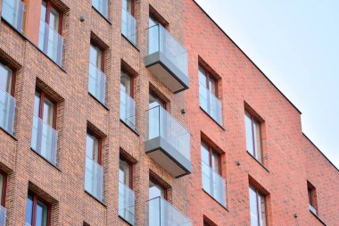 Modern apartmanın önünde parçası. Çok modern daire ev.