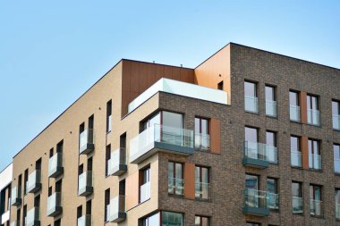 Modern apartmanın önünde parçası. Çok modern daire ev.