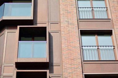 Modern apartmanın önünde parçası. Çok modern daire ev.