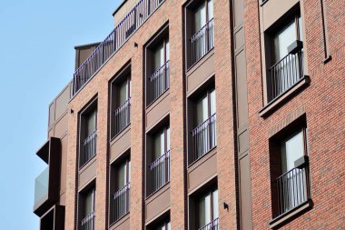 Modern apartmanın önünde parçası. Çok modern daire ev.