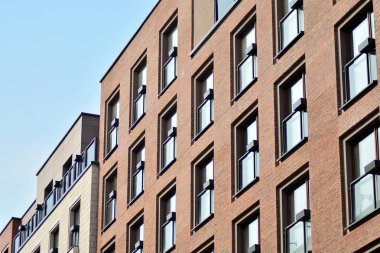 Modern apartmanın önünde parçası. Çok modern daire ev.