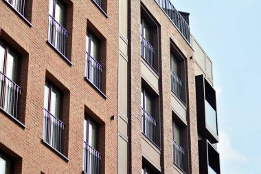 Modern apartmanın önünde parçası. Çok modern daire ev.