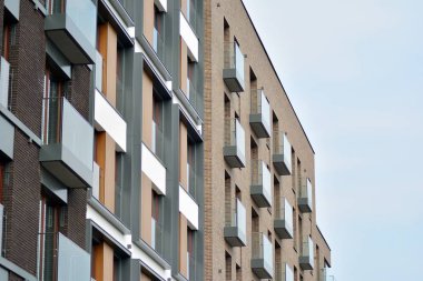 Modern apartmanın önünde parçası. Çok modern daire ev.