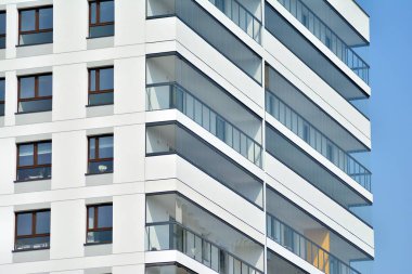 Apartmanlar modern Avrupa kompleksi. Modern bir Konut Apartman parçası.