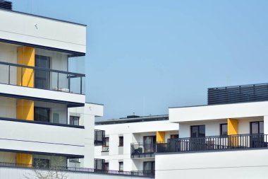 Apartmanlar modern Avrupa kompleksi. Modern bir Konut Apartman parçası.