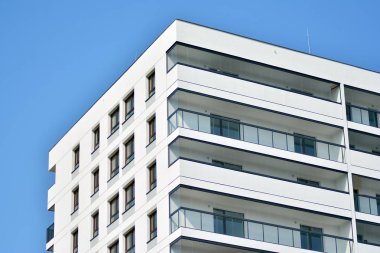 Apartmanlar modern Avrupa kompleksi. Modern bir Konut Apartman parçası.